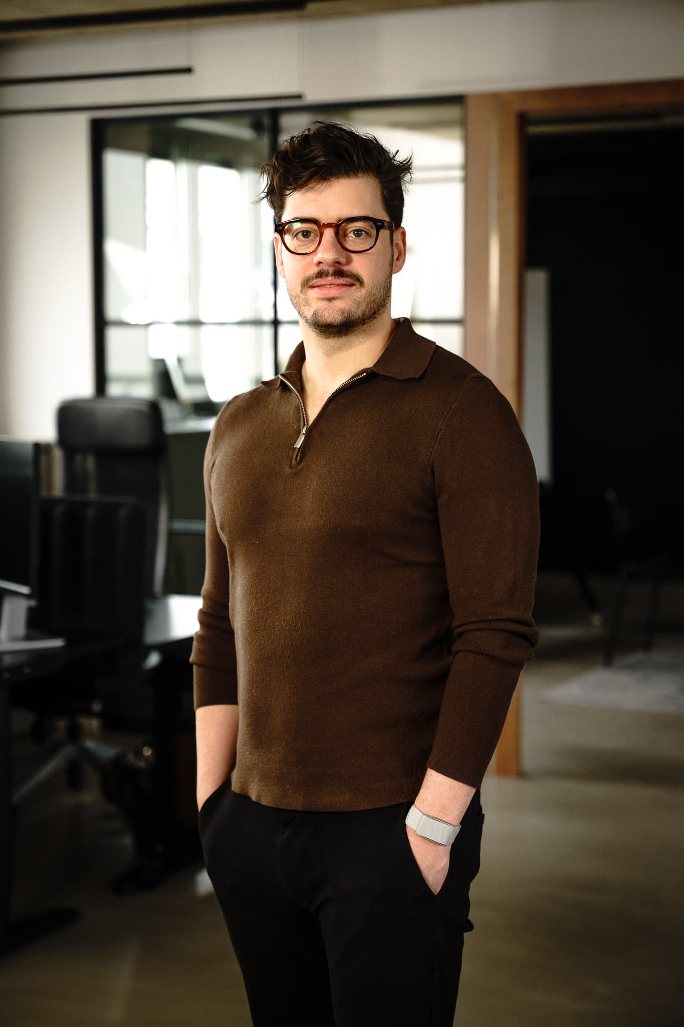 Nik, Gründer von siteklar